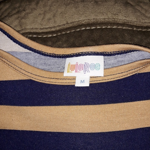 Carly - Picture 2 of 2